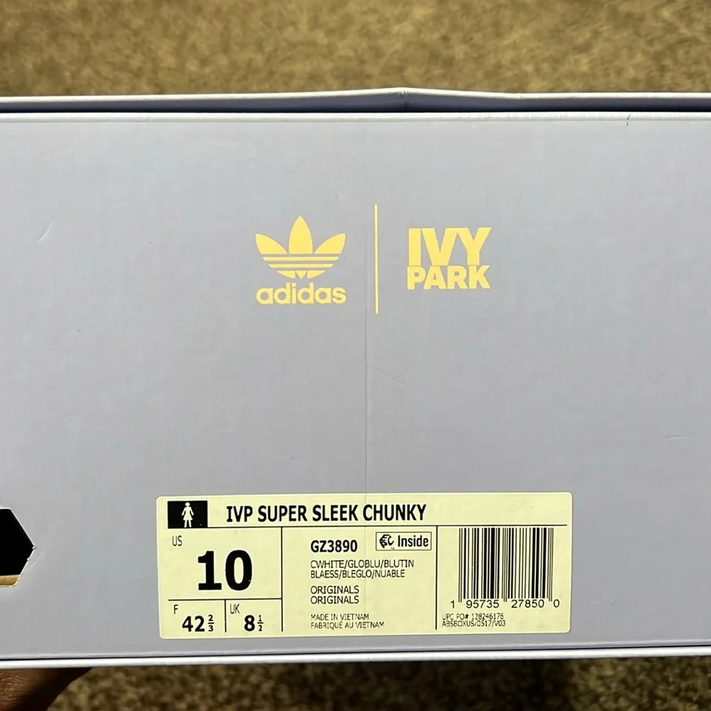 IVY PARK White and Blue Chunky Sneakers 🤍💙 - Picture 7 of 10